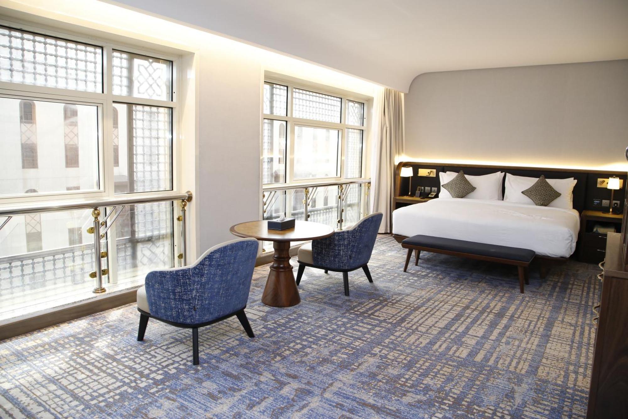Отель Maden Alrawda Медина Экстерьер фото A room at the hotel